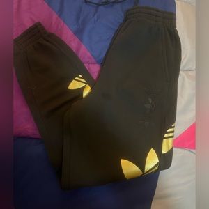 Women’s Adidas Sweatpants